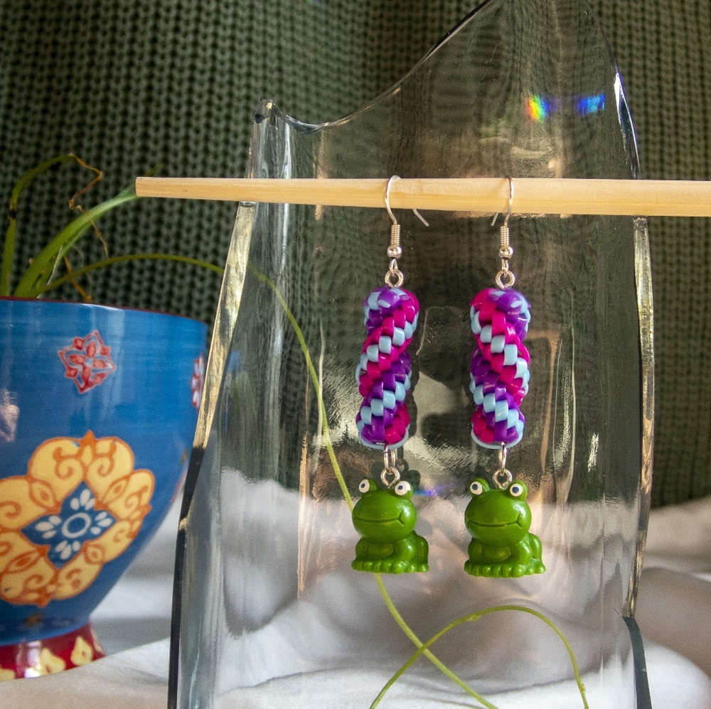 Purple Blue Pink Spirals w Frog Charms - Handmade Lanyard / Scoobidou Earrings